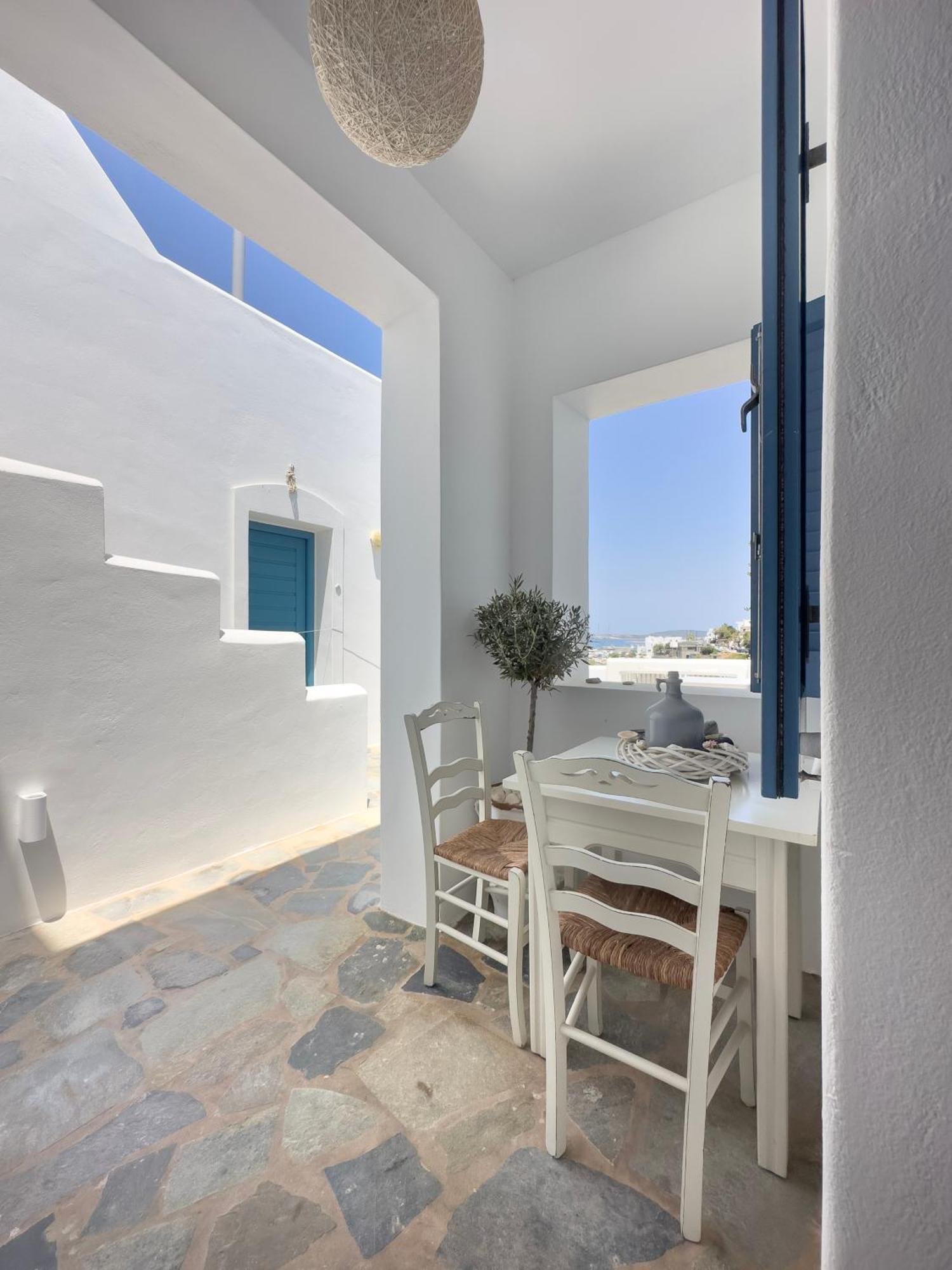 Alexandros Apartments Nausa Exteriér fotografie