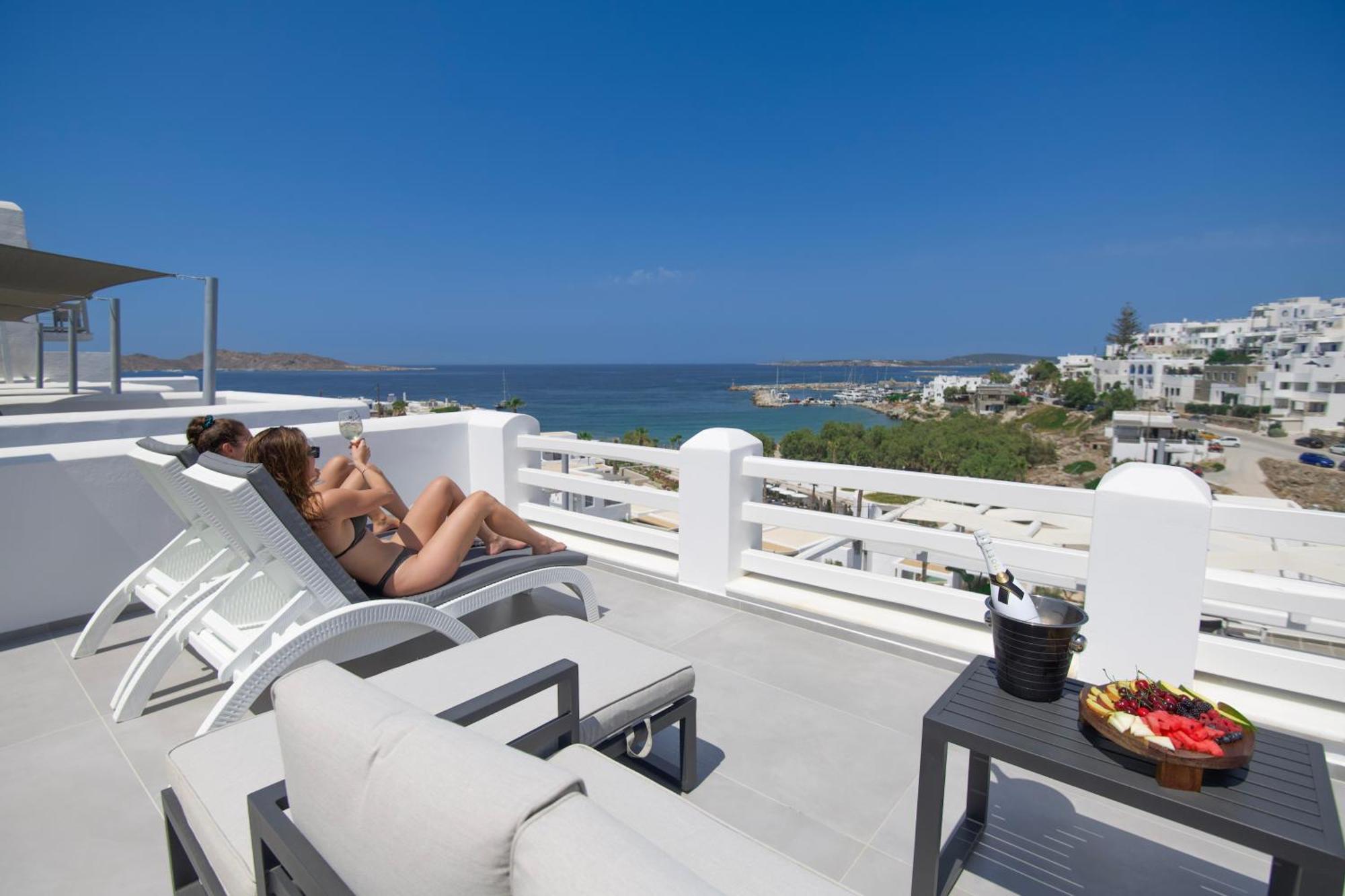 Alexandros Apartments Nausa Exteriér fotografie